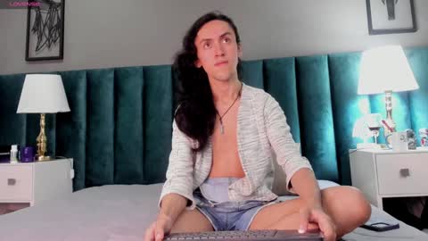 Karol online show from 12-15-24, 09:09