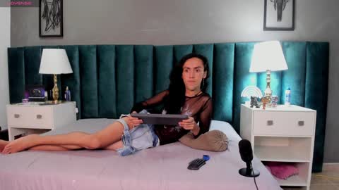 Karol online show from 01-04-25, 01:10