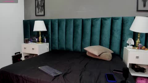 Karol online show from 01-14-25, 02:19