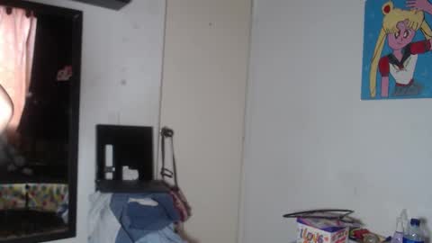 Snapshot of fenixxx1604 chatting on 02-18-26, 08:16 Fenixxx online show from 02-18-26, 08:16