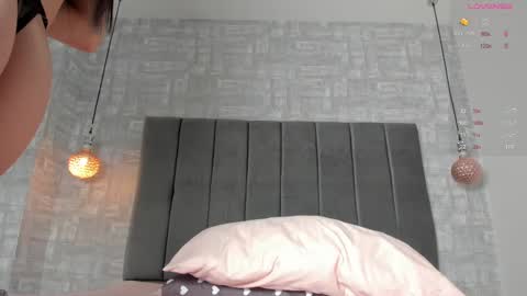 Snapshot of fer_luu chatting on 03-05-25, 12:33 Fernanda Luna online show from 03-05-25, 12:33