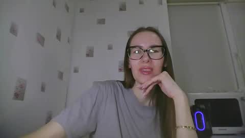 Snapshot of feraliss chatting on 03-27-26, 06:51 feraliss online show from 03-27-26, 06:51