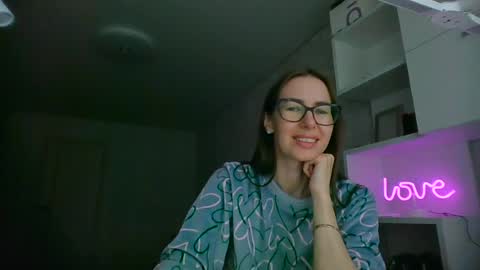 Snapshot of feraliss chatting on 06-17-26, 11:34 feraliss online show from 06-17-26, 11:34