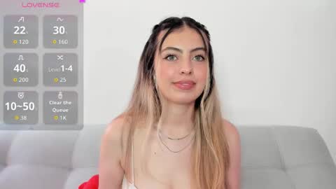 Snapshot of fernanda_aaa chatting on 03-10-26, 02:00 fernanda online show from 03-10-26, 02:00