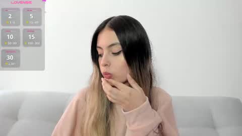 fernanda  online show from 06-24-26, 04:28