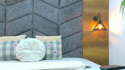 FERNANDA BROWN  online show from 06-22-26, 01:07