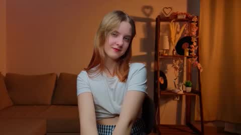 Snapshot of fernandafurfey chatting on 03-22-26, 01:09 Rachel online show from 03-22-26, 01:09