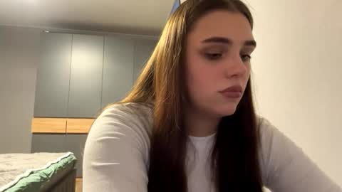 Snapshot of fernebohnenblust chatting on 09-21-25, 03:02 Rachel online show from 09-21-25, 03:02
