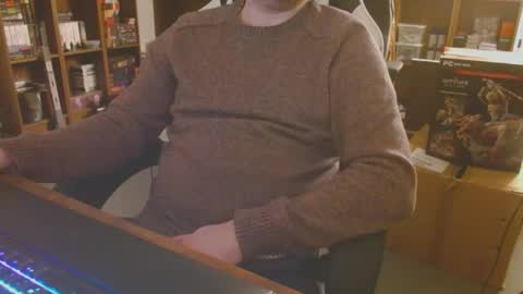 Snapshot of ferric1993 chatting on 01-12-25, 10:12 ferric1993 online show from 01-12-25, 10:12