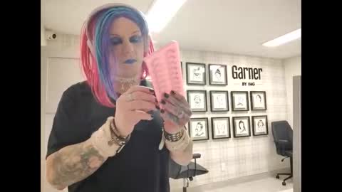 Snapshot of ferricslut chatting on 02-14-26, 07:49 Selenaironside online show from 02-14-26, 07:49