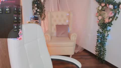 ferry_tail online show from 12-18-24, 05:21