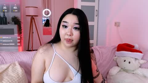 ferry_tail online show from 12-25-24, 11:43