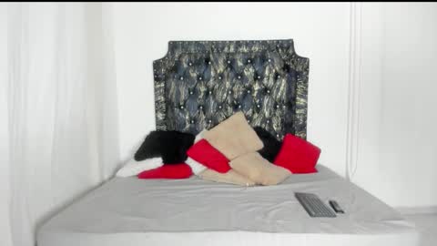 Fetishgirlsxxx online show from 02-10-26, 11:47