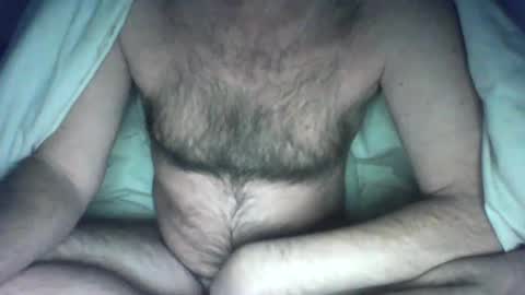 Snapshot of feyo123 chatting on 01-17-25, 12:53 Beachmancan online show from 01-17-25, 12:53