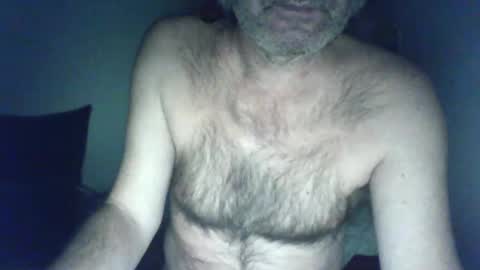 Snapshot of feyo123 chatting on 01-18-25, 07:15 Beachmancan online show from 01-18-25, 07:15