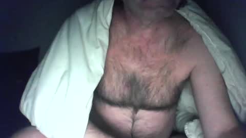 Snapshot of feyo123 chatting on 01-21-25, 10:19 Beachmancan online show from 01-21-25, 10:19