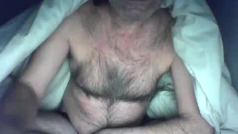 Snapshot of feyo123 chatting on 01-23-25, 10:22 Beachmancan online show from 01-23-25, 10:22