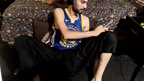 fezzyqt online show from 09-26-25, 04:00