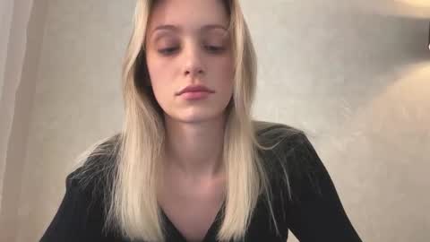 Lisa online show from 12-01-25, 07:13