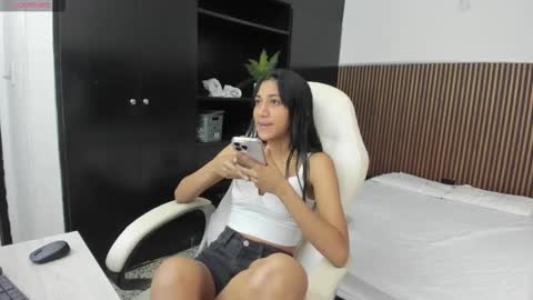 Freyja  online show from 11-06-25, 06:09