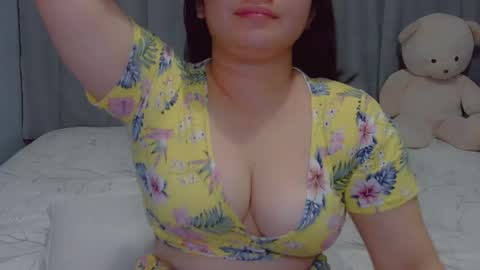 fhwilloughbyxx online show from 04-17-26, 09:51
