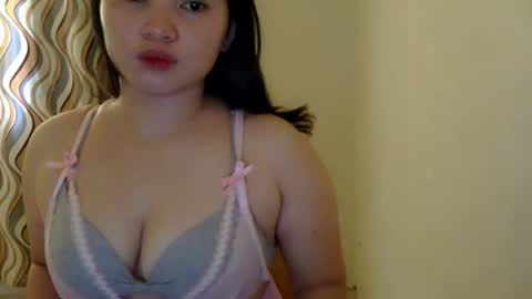 Snapshot of fhwilloughbyxx chatting on 06-16-26, 04:37 fhwilloughbyxx online show from 06-16-26, 04:37