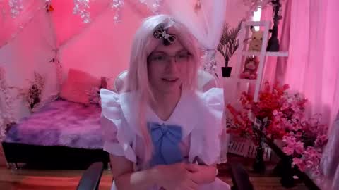 Snapshot of fi_cosplay chatting on 10-14-25, 08:31 fi_cosplay online show from 10-14-25, 08:31