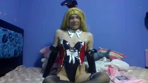 Snapshot of fi_cosplay chatting on 11-13-25, 03:38 fi_cosplay online show from 11-13-25, 03:38