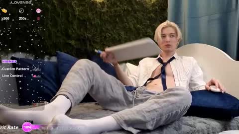 Thomas online show from 11-27-25, 02:52