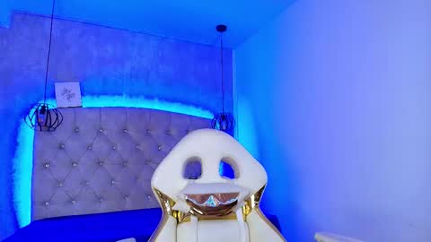   online show from 10-17-25, 12:08