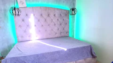   online show from 11-12-25, 11:54