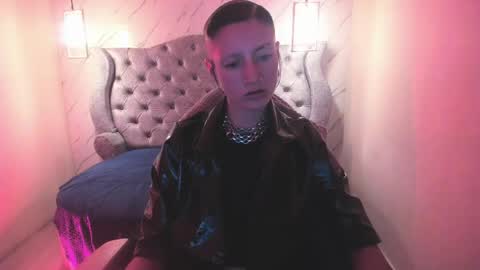   online show from 05-11-26, 08:28