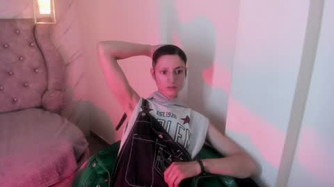   online show from 06-20-26, 08:44