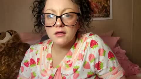 fieryminx67 online show from 09-19-25, 05:24