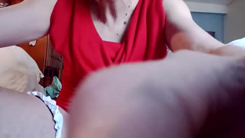 fifi010203 online show from 10-30-25, 01:12