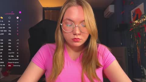 Snapshot of fififlower chatting on 04-27-26, 05:11 Rebecca online show from 04-27-26, 05:11