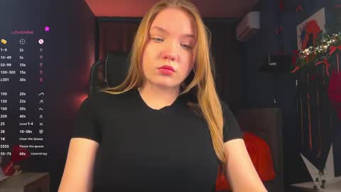 Snapshot of fififlower chatting on 05-07-26, 05:29 Rebecca online show from 05-07-26, 05:29