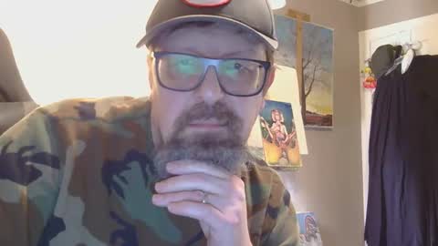 Snapshot of figuredraw chatting on 02-04-26, 10:26 figuredraw online show from 02-04-26, 10:26