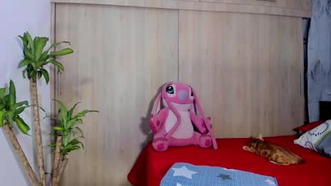 filletatouee online show from 12-19-25, 03:57