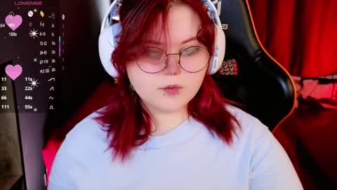 Snapshot of fillisfire chatting on 04-04-26, 10:46 - online show from 04-04-26, 10:46