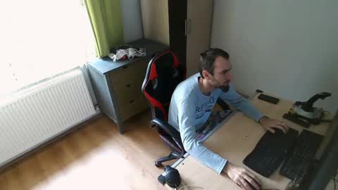 Jane and Findo online show from 04-25-26, 06:38