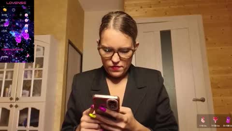 Lady online show from 09-21-25, 08:32