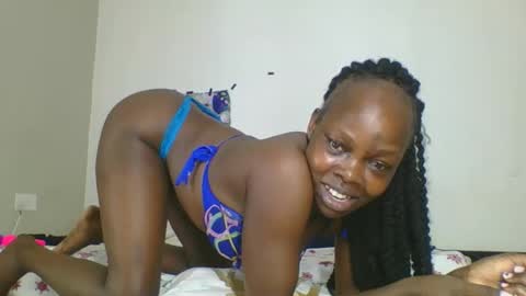 Snapshot of fine_melanin chatting on 09-15-25, 05:57 caro online show from 09-15-25, 05:57