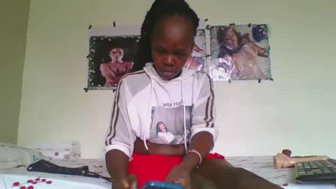 Snapshot of fine_melanin chatting on 09-24-25, 07:55 caro online show from 09-24-25, 07:55