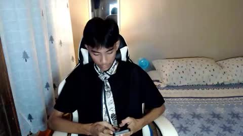 fineboii_rey18 online show from 10-07-25, 03:20