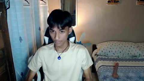 fineboii_rey18 online show from 10-09-25, 04:16