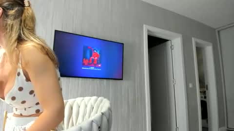 FinestChantilly online show from 10-16-25, 03:18