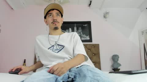 finn_jackson online show from 04-25-26, 07:22