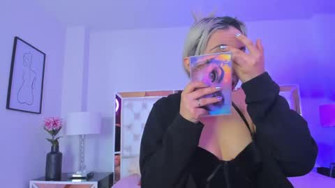 finnky1 online show from 02-05-25, 03:34