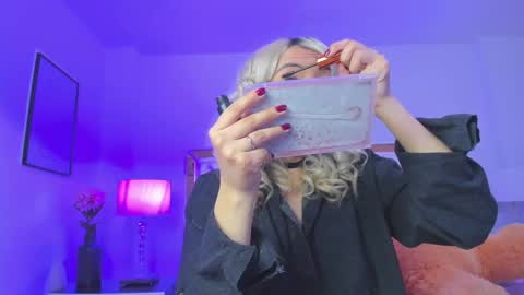 finnky1 online show from 02-13-25, 04:22